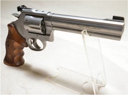 Smith & Wesson 686 Target Champion 